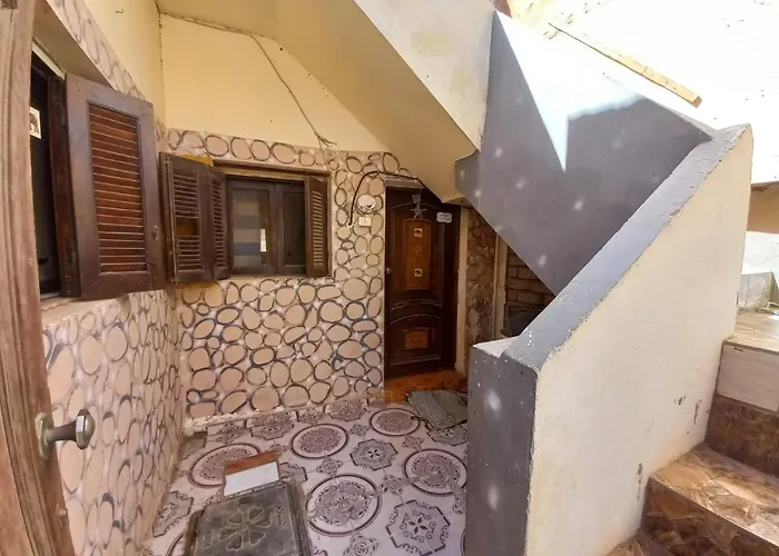 Honey Dahab
